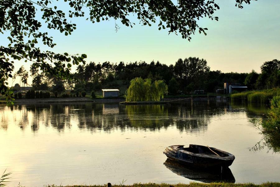 Gartatowice Agrowczasy Nad Stawem 빌라 외부 사진